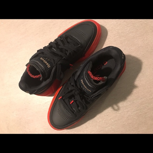 Cardi b Reebok - Picture 3 of 3